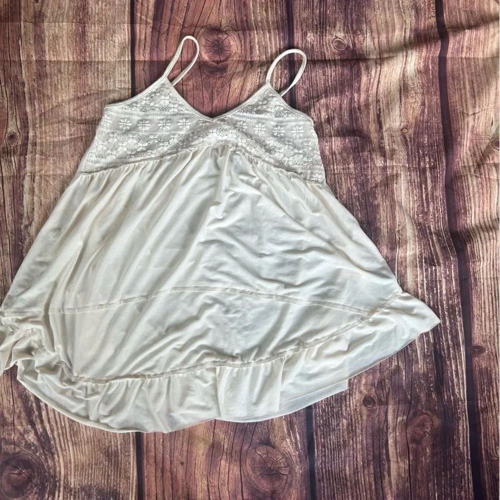 Women’s POL Off White Lace Mini Dress V-Nevk Size L